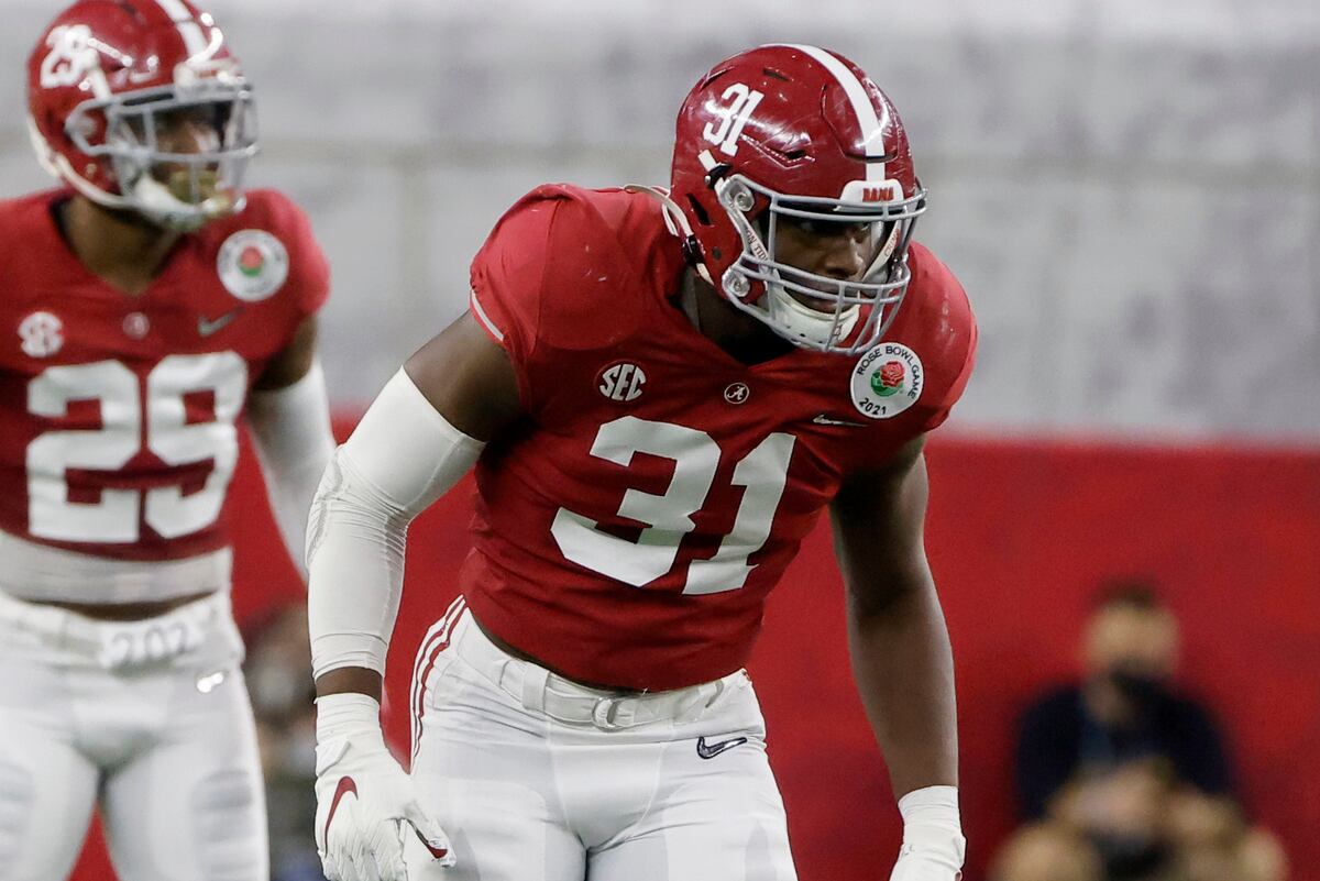 Projecting Every Conference's Best Linebacker Corps for 2021 CFB Season thumbnail