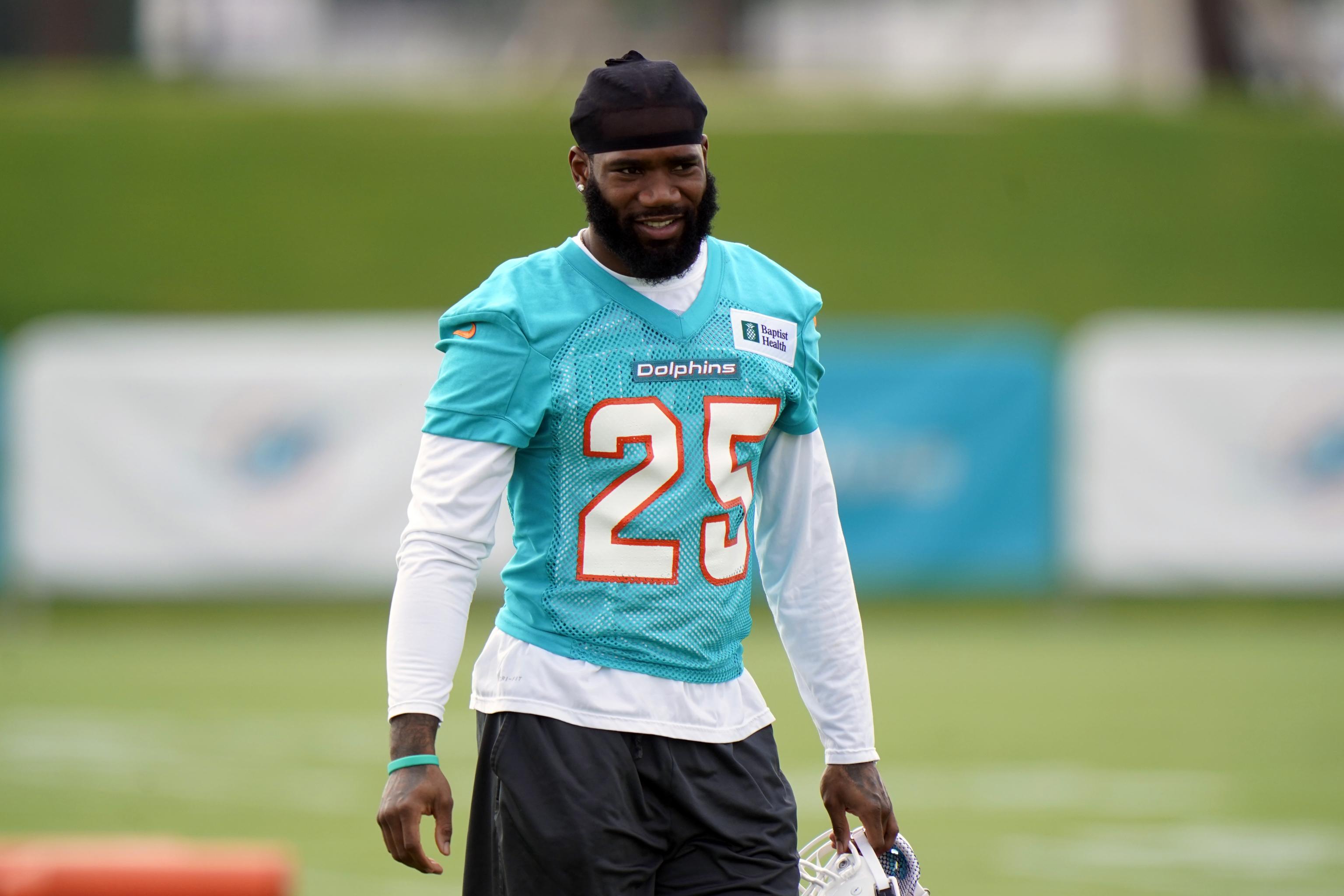 Miami Dolphins CB Xavien Howard voted to the 2022 Pro Bowl