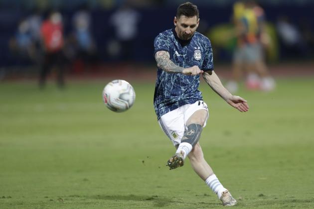 Argentina's Lionel Messi warms up prior to a Copa America quarterfinal soccer match against Ecuador at the Olimpico stadium in Goiania, Brazil, Saturday, July 3, 2021. (AP Photo/Andre Penner) Argentina's Lionel Messi warms up prior to a Copa America quarterfinal soccer match against Ecuador at the Olimpico stadium in Goiania, Brazil, Saturday, July 3, 2021. (AP Photo/Andre Penner)
