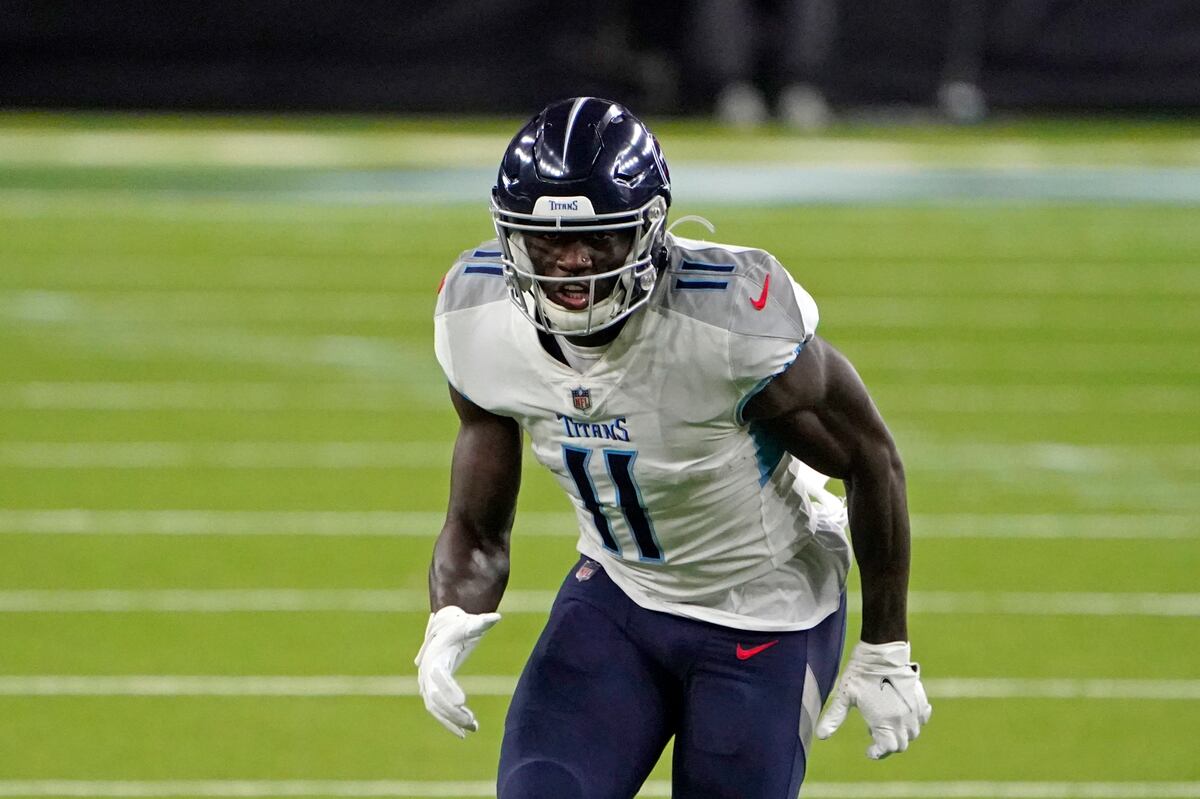 Report: A.J. Brown 'Expected to Be Ready' for Titans Opener Despite ...