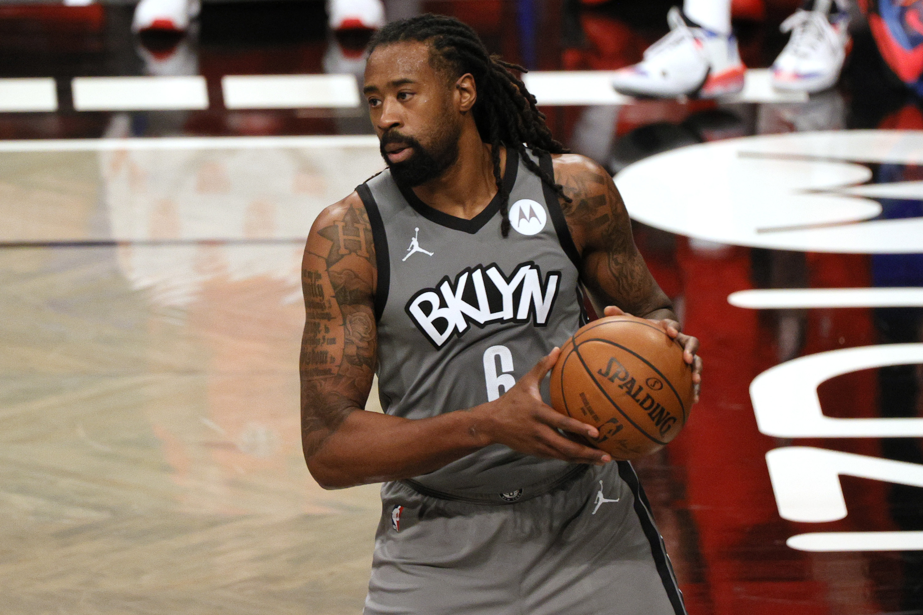 The 76ers are set to acquire DeAndre Jordan from the Lakers - AS USA