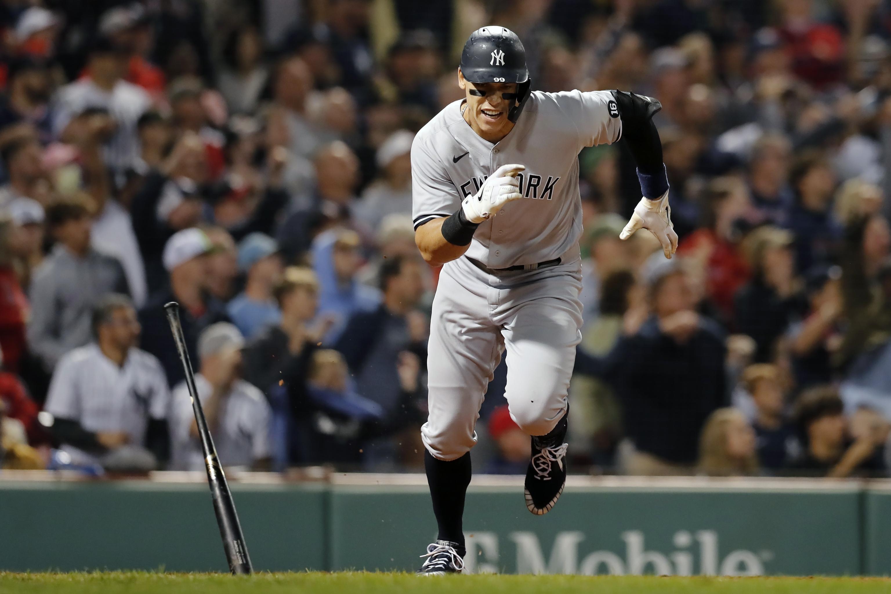 Joey Gallo, Brett Gardner and Aaron Judge of the New York Yankees