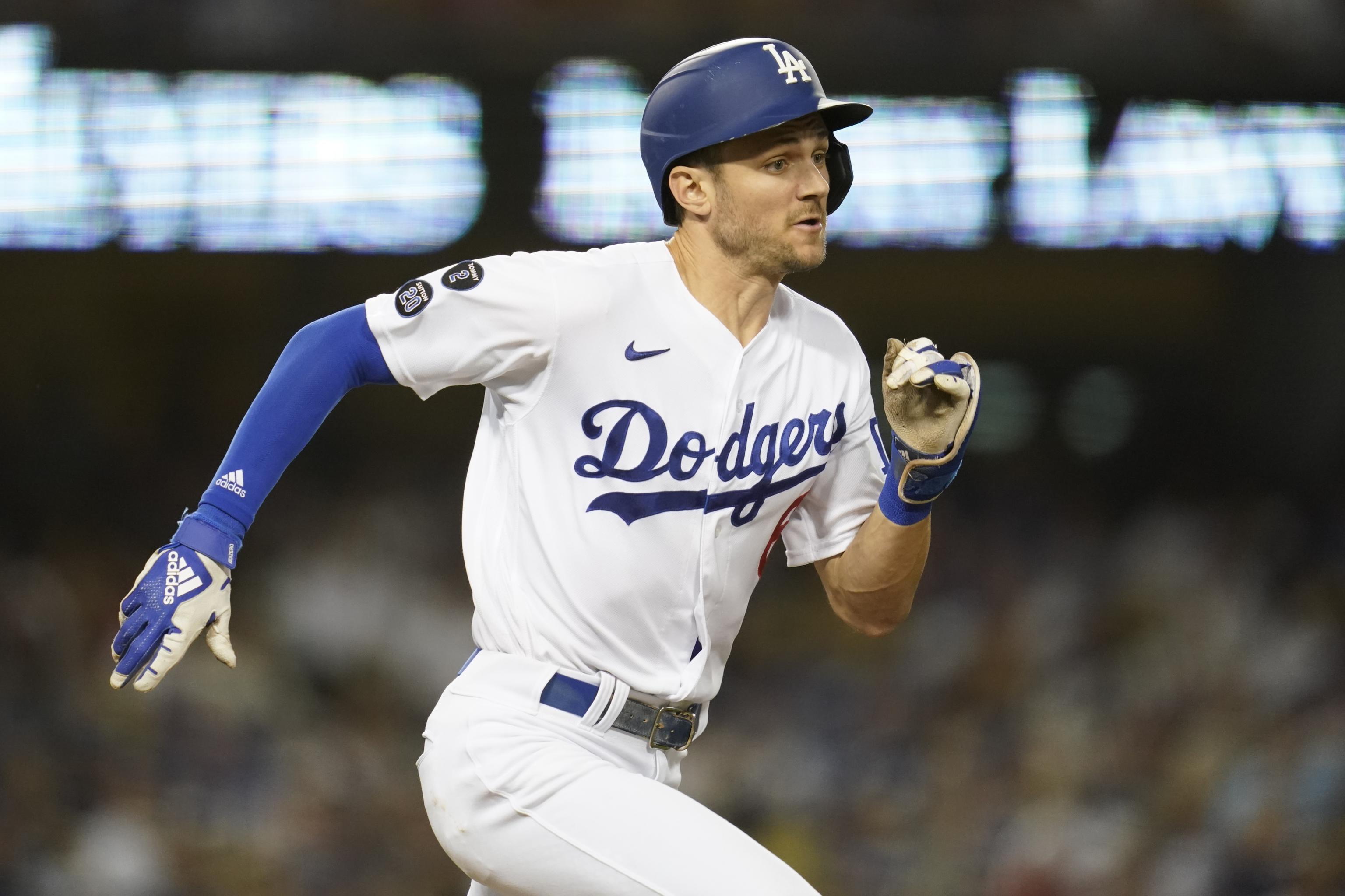 Los Angeles Dodgers: Max Muncy is the biggest wild card in 2019