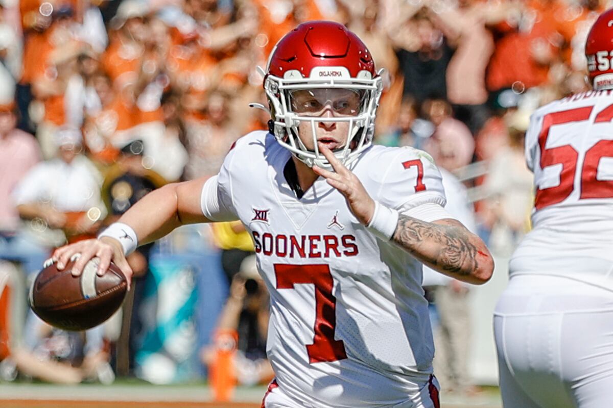 Stock Up, Stock Down on 10 Notable 2022 NFL Draft Prospects - Vimarsana News