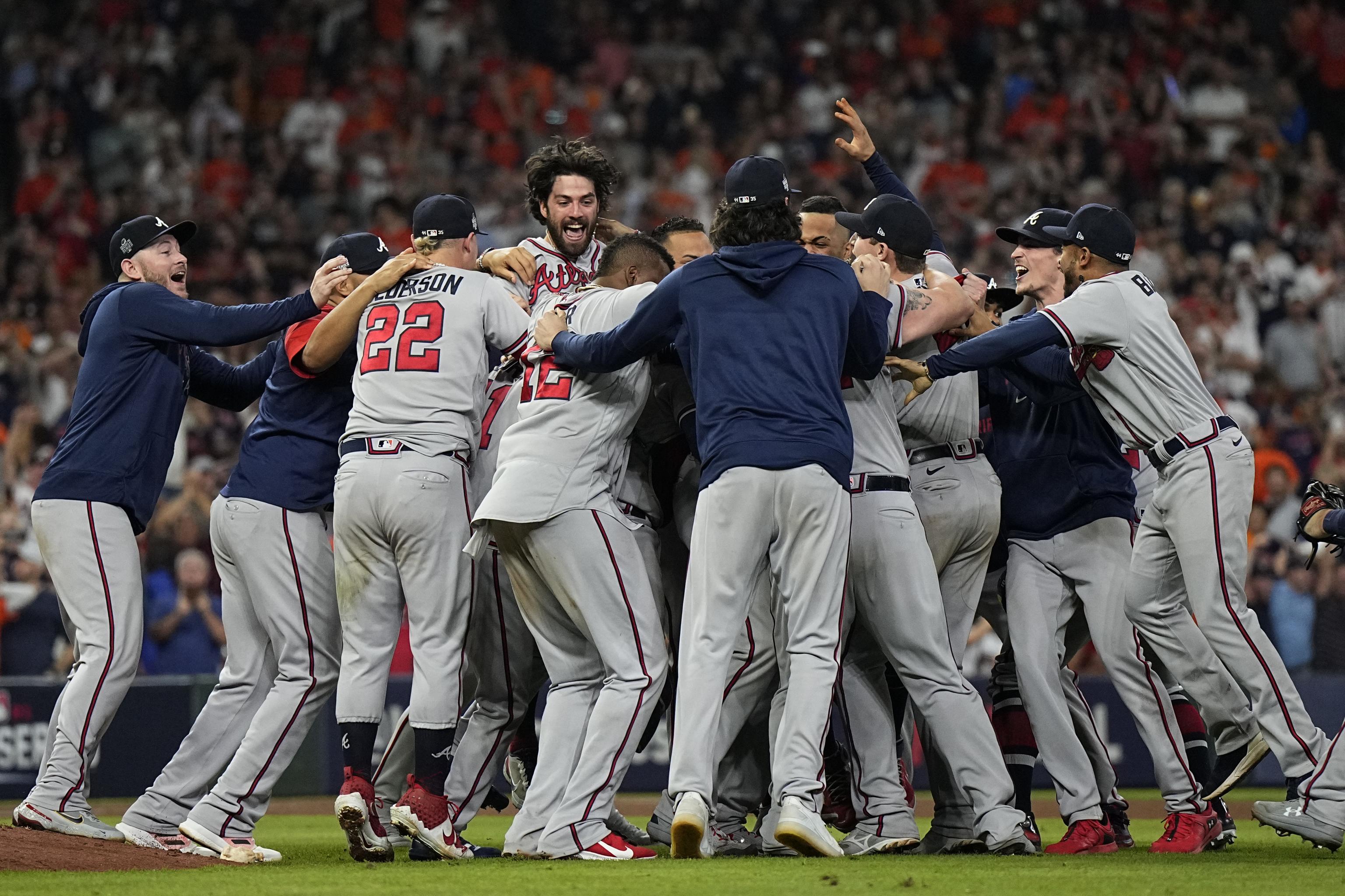 Atlanta Braves World Series trophy to make tour stop in Cairo, 150 other  stops