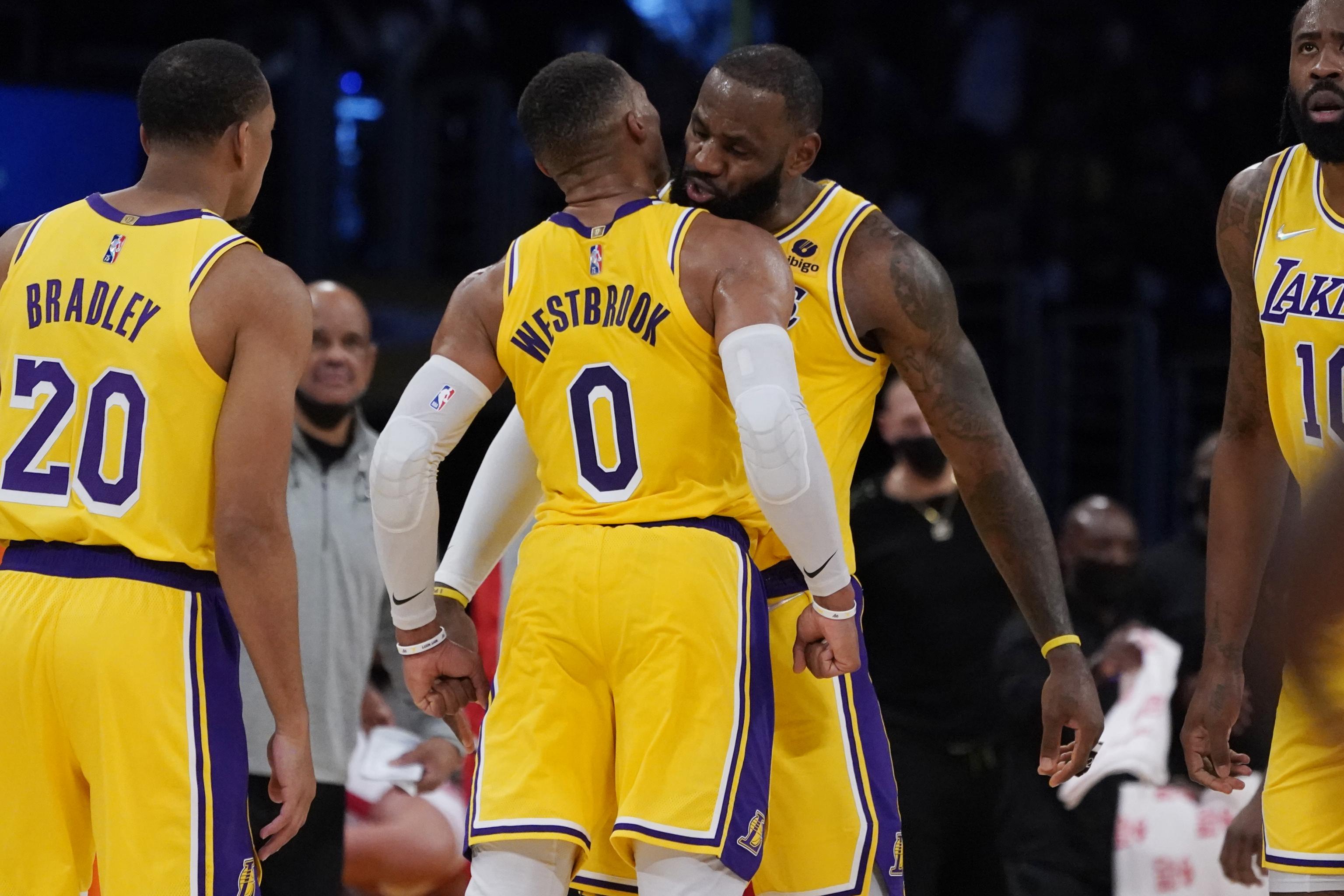 Former Lakers Veteran Eager To Make Return To NBA: Report