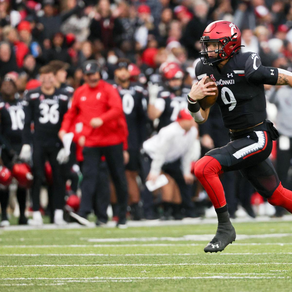Cincinnati Enters the CFB Playoff Top 4, but Chaos Looms in Final Weeks thumbnail