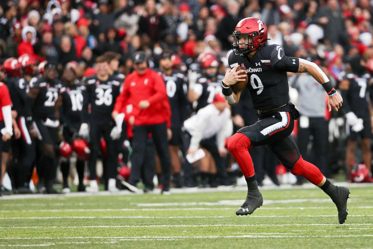 Cincinnati Enters the CFB Playoff Top 4, but Chaos Looms in Final Weeks thumbnail