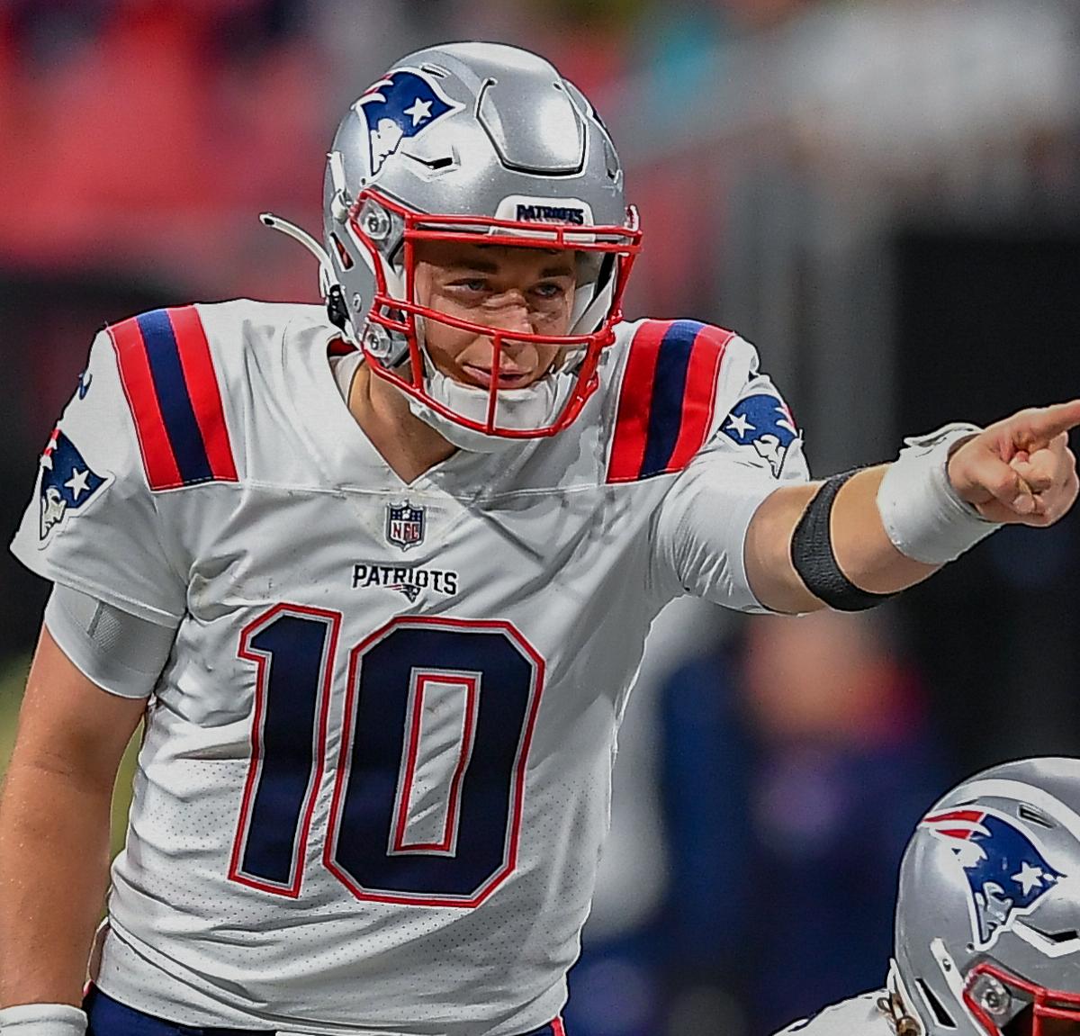 NFL Picks, Predictions Week 12: Can the Patriots, Colts, and Eagles remain  hot this week?