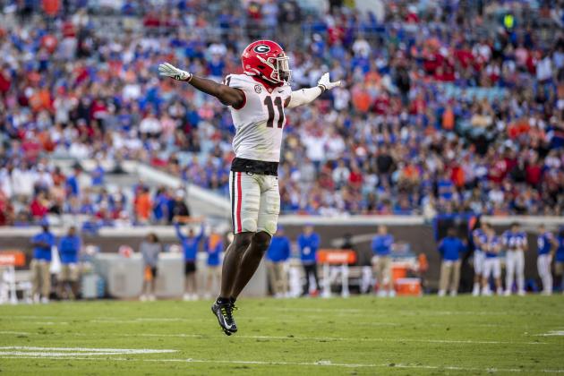 JACKSONVILLE, FLORIDA - OCTOBER 30: Derion Kendrick #11 of the Georgia Bulldogs reacts during the second half of a game against the Florida Gators at TIAA Bank Field on October 30, 2021 in Jacksonville, Florida. (Photo by James Gilbert/Getty Images)
