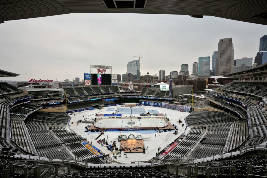 Minnesota Wild vs. St. Louis Blues 2022 Winter Classic Matchup T-Shirt -  Bluecat