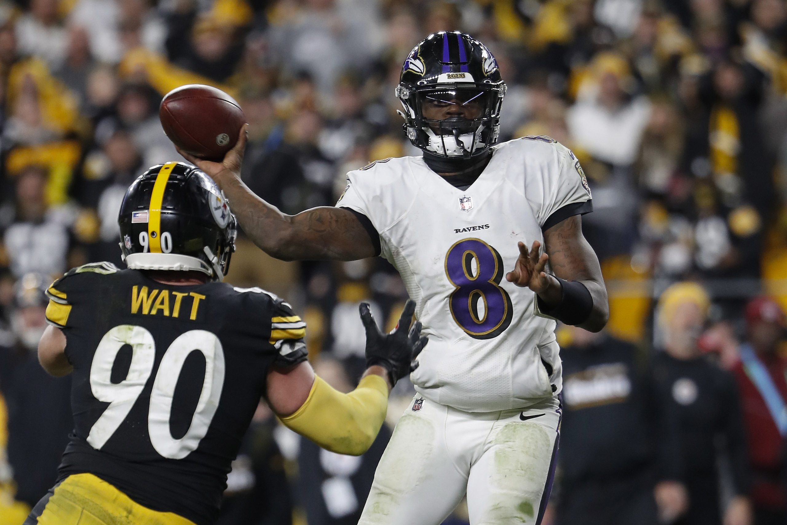 Baltimore Ravens quarterback Lamar Jackson throws against the Pittsburgh Steelers during an NFL football game at Heinz Field, Sunday, Dec. 5, 2021 in Pittsburgh. (Winslow Townson/AP Images for Panini)