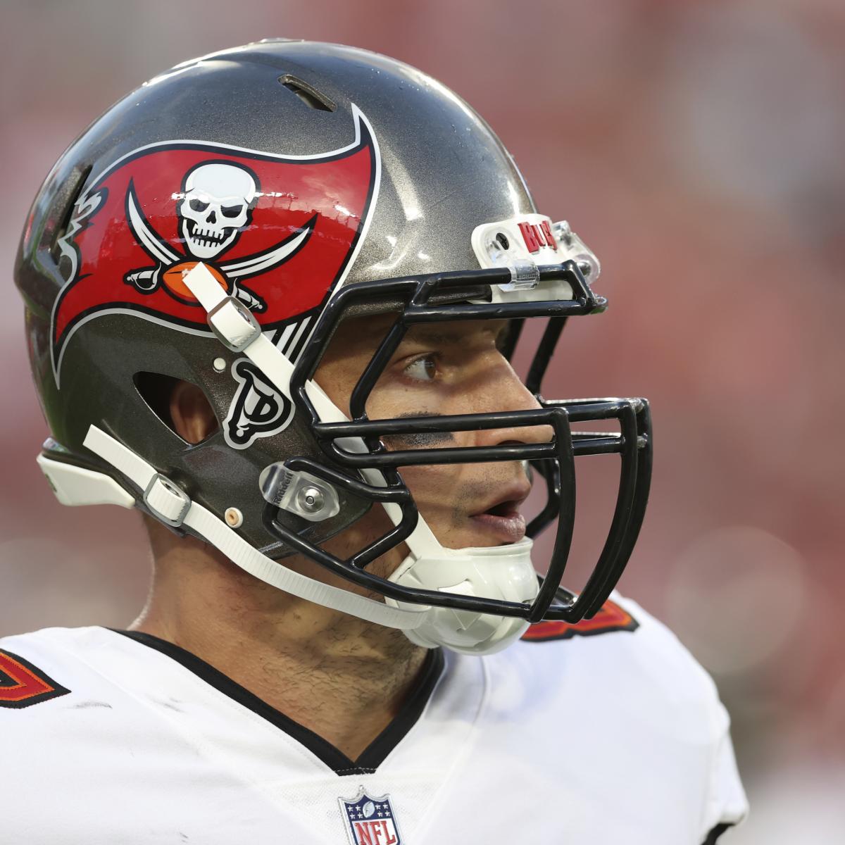 Rob Gronkowski Earns $1M in Bucs Contract Incentives with Week 18 Performance