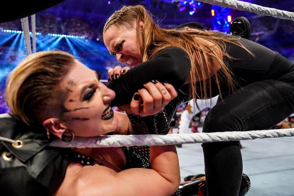 The Real Winners and Losers from 2022 WWE Royal Rumble thumbnail