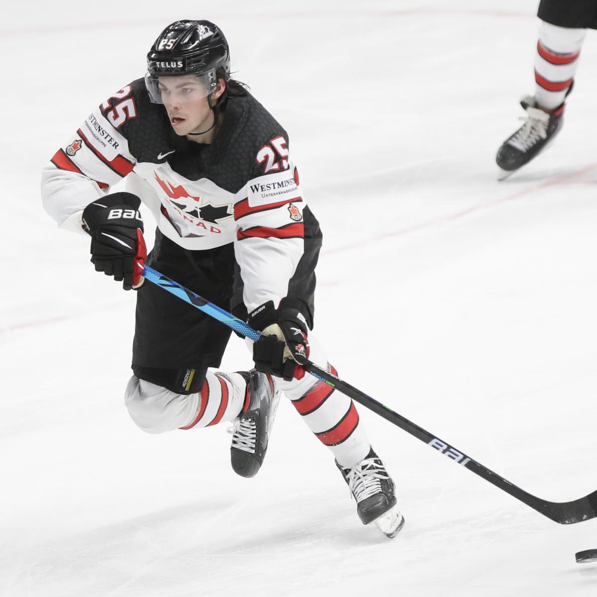 Canadian ice hockey players hi-res stock photography and images