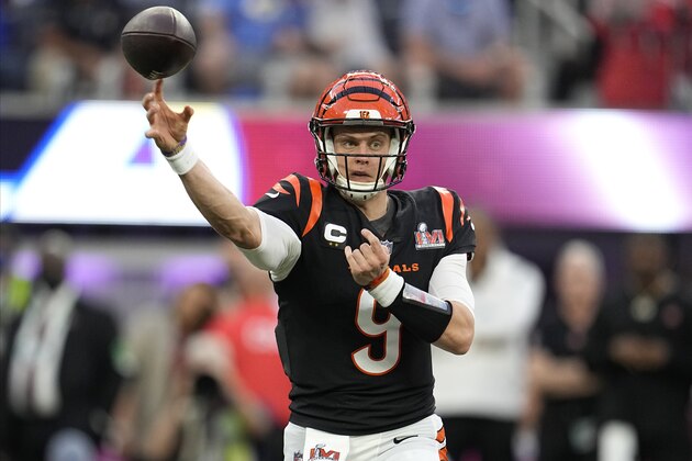 Cincinnati Bengals quarterback Joe Burrow (9) passes against the Los Angeles Rams during the first half of the NFL Super Bowl 56 football game Sunday, Feb. 13, 2022, in Inglewood, Calif. (AP Photo/Marcio Jose Sanchez)