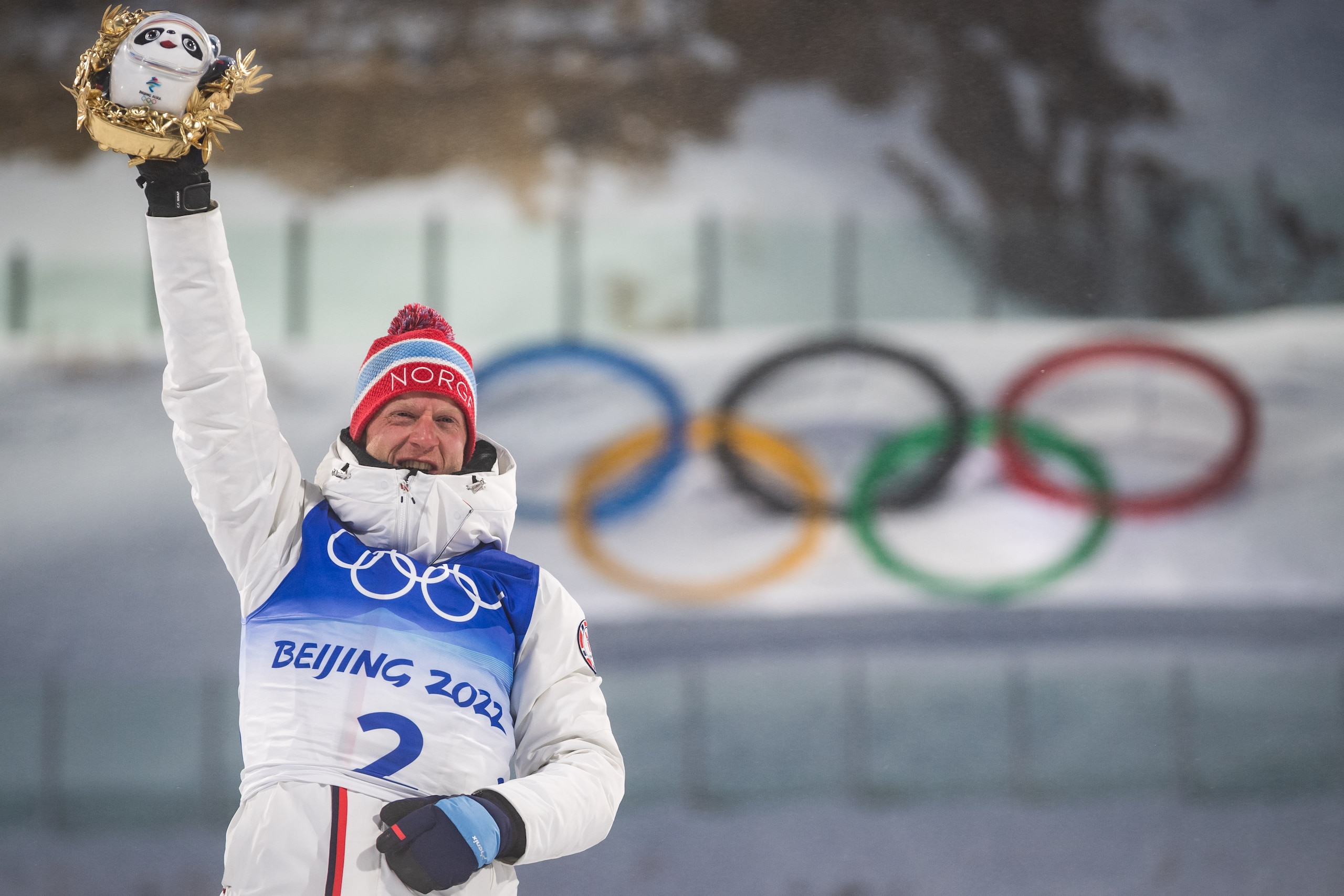 ZHANGJIAKOU, CHINA - FEBRUARY 18: Johannes Thingnes Boe of Norway at the flower ceremony after the mens biathlon mass start during the Beijing 2022 Winter Olympics at National Biathlon Centre on February 18, 2022 in Zhangjiakou, China. (Photo by Kevin Voigt/DeFodi Images via Getty Images)