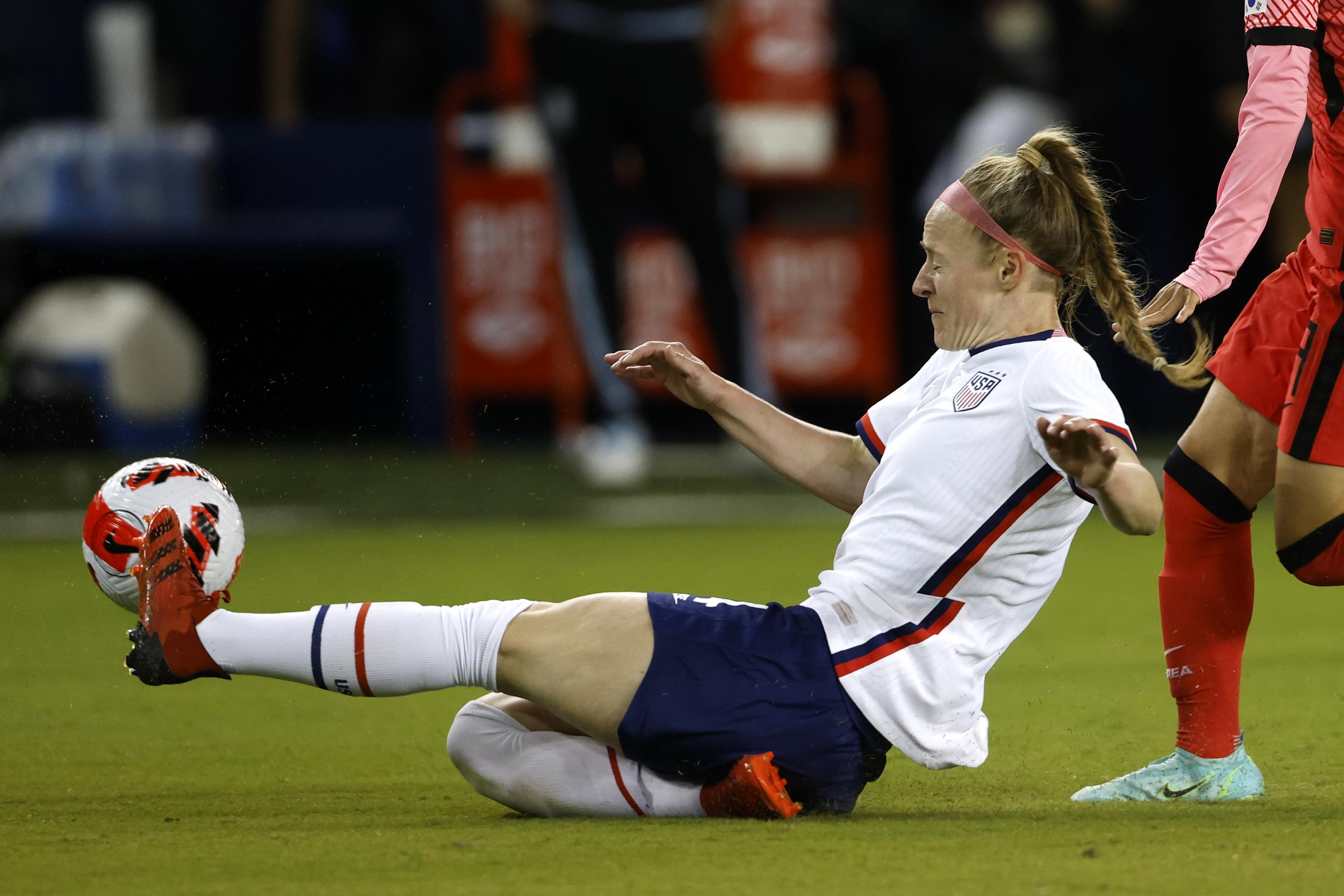 Becky Sauerbrunn - SOCCER News, Rumors, & Updates