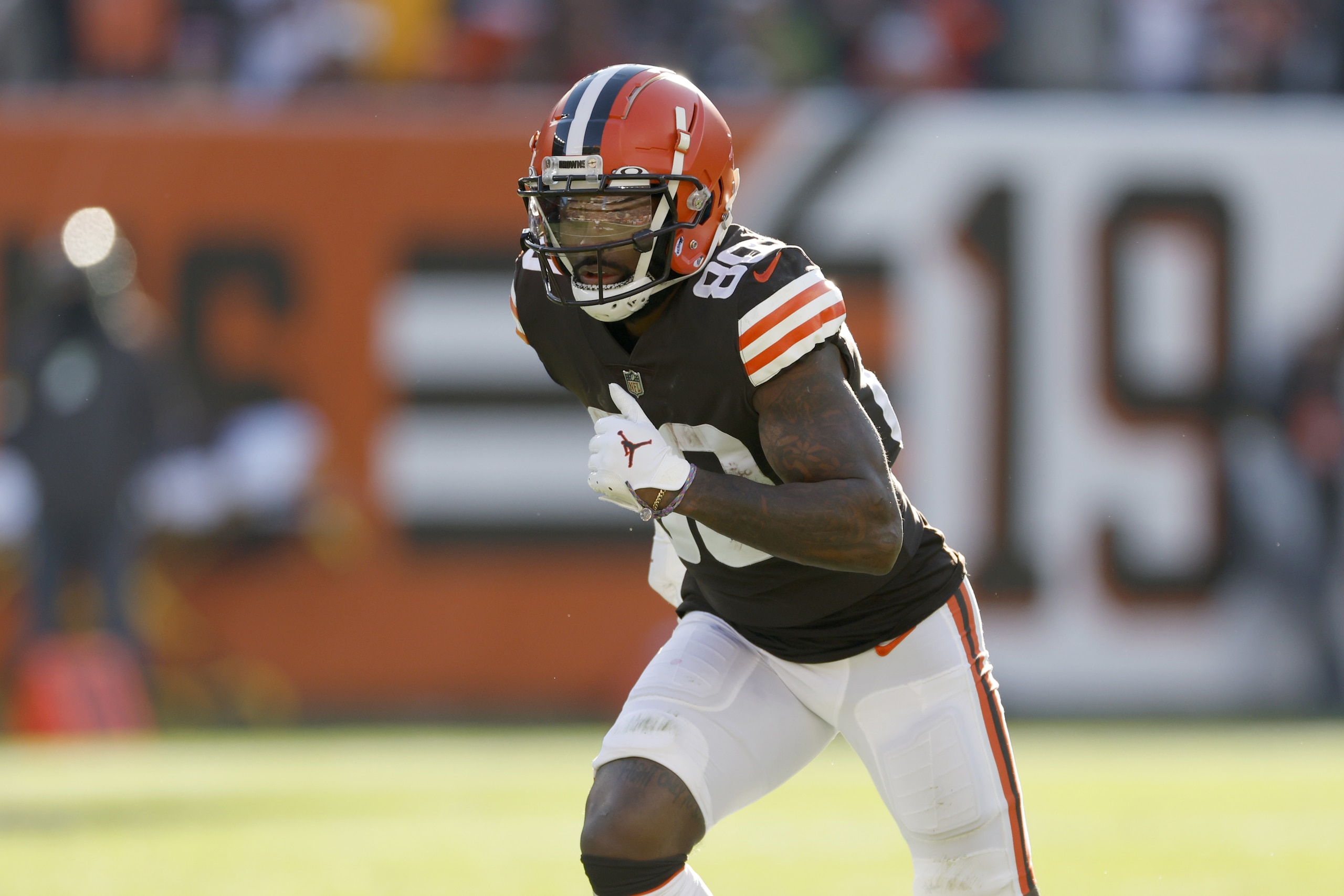 Cleveland Browns wide receiver Jarvis Landry plays against the Baltimore Ravens during the first half of an NFL football game, Sunday, Dec. 12, 2021, in Cleveland. (AP Photo/Ron Schwane)