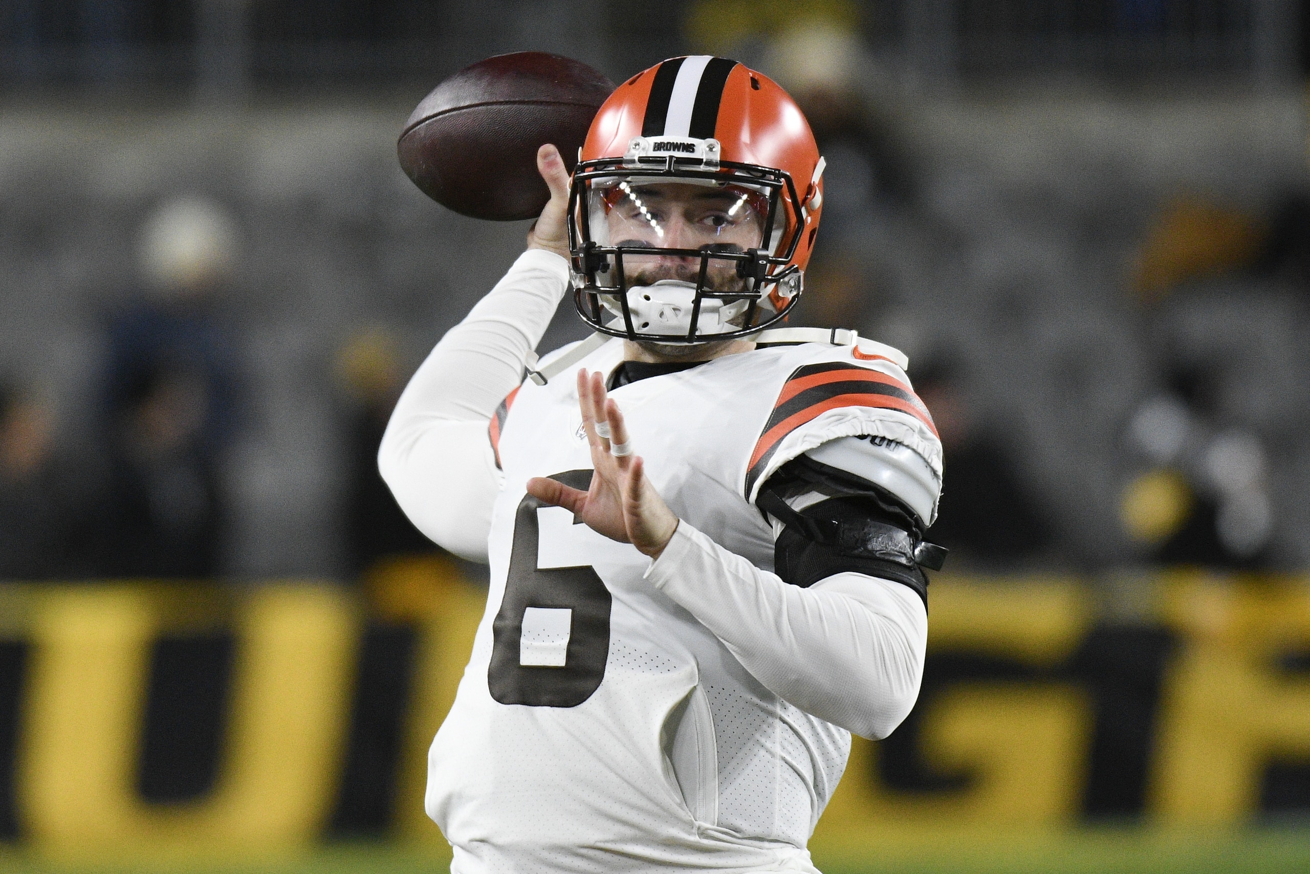 Cleveland Browns quarterback Baker Mayfield (6) warms up before an NFL football game against the Pittsburgh Steelers, Monday, Jan. 3, 2022, in Pittsburgh. (AP Photo/Don Wright)