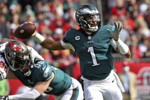 Eagles unveil throwback kelly green jerseys for 2023 season – NBC Sports  Philadelphia