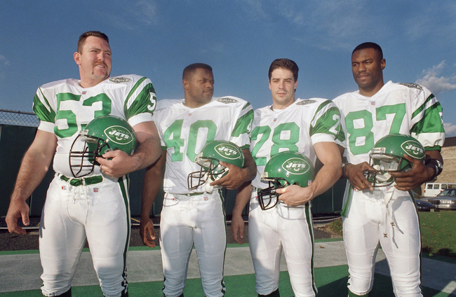 New York Jets To Wear 1980s Throwback Uniforms On Monday Night Football –  SportsLogos.Net News