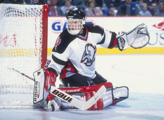 127 Sabres V Flyers Hasek Stock Photos, High-Res Pictures, and Images -  Getty Images