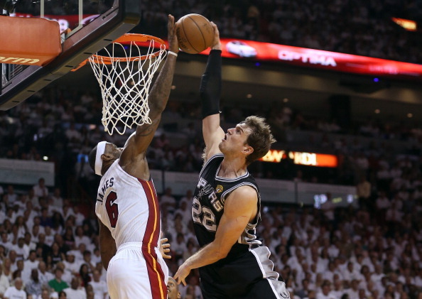 Upper Deck Selling Poster of LeBron James' Vicious Alley-Oop Dunk Over Jason  Terry for $899 (Photo) 