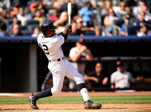 GIF: Yankees' Alfonso Soriano thinks he hit a home run and flips