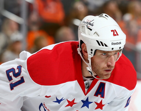NHL free agency: Devils sign Palat, Capitals add Strome