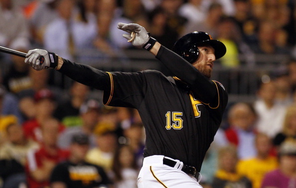 Mets trade Ike Davis to Pirates for P Zack Thornton, player to be