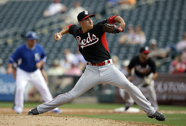 Javier Baez lays out for creative steal-slide combo against White Sox