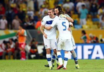 Giorgio Chiellini (left) and Mattia De Sciglio (No. 5) will be cornerstones of Italy's defensive line in the next cycle.