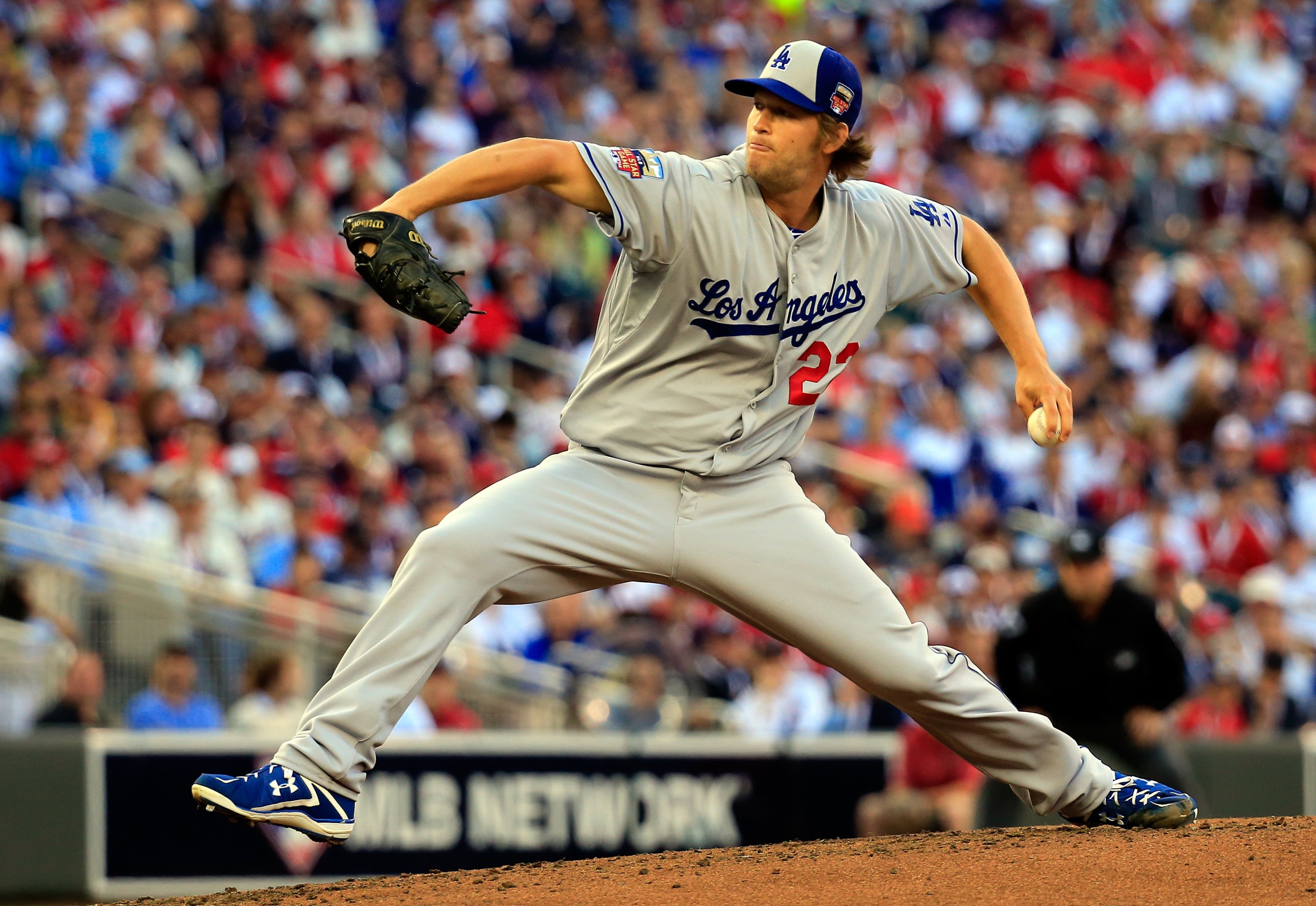 Rovell] JUST IN: Clayton Kershaw, who has been wearing Under