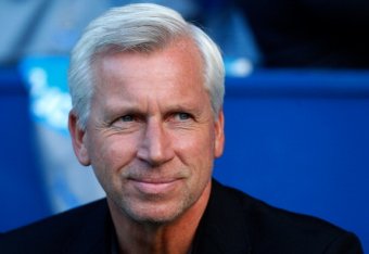 Newcastle United manager Alan Pardew