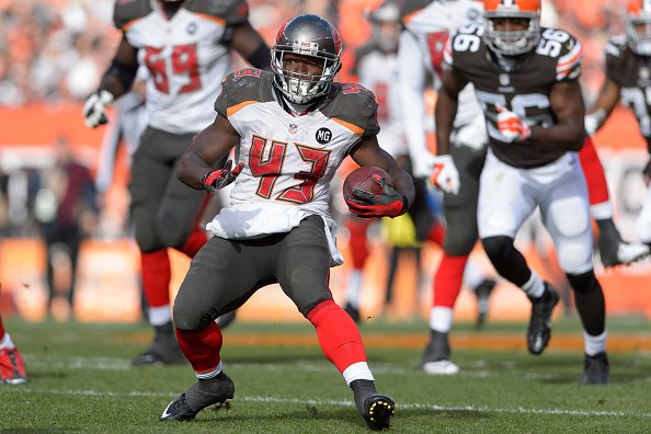 4,143 Cleveland Browns V Tampa Bay Buccaneers Photos & High Res Pictures -  Getty Images