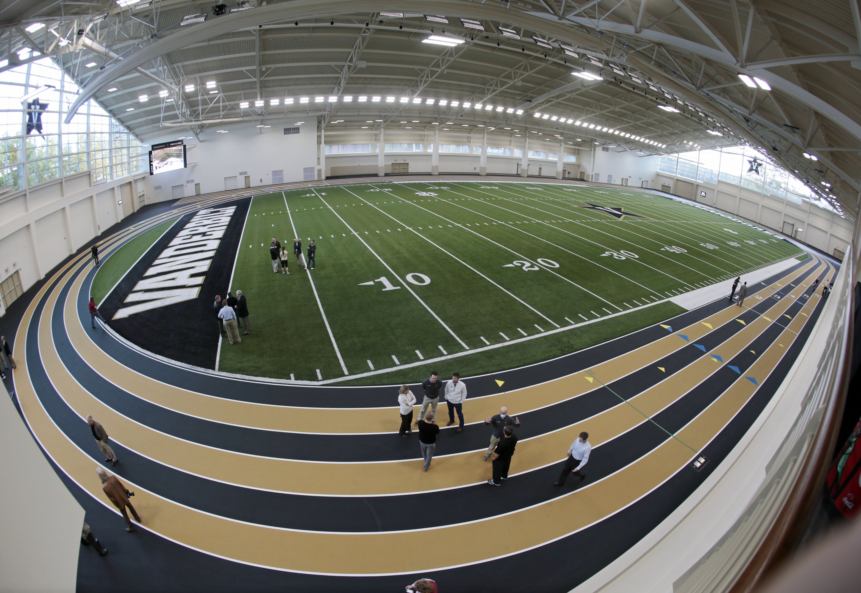 8 Best Indoor Facilities In College Football Bleacher Report Latest News Videos And Highlights