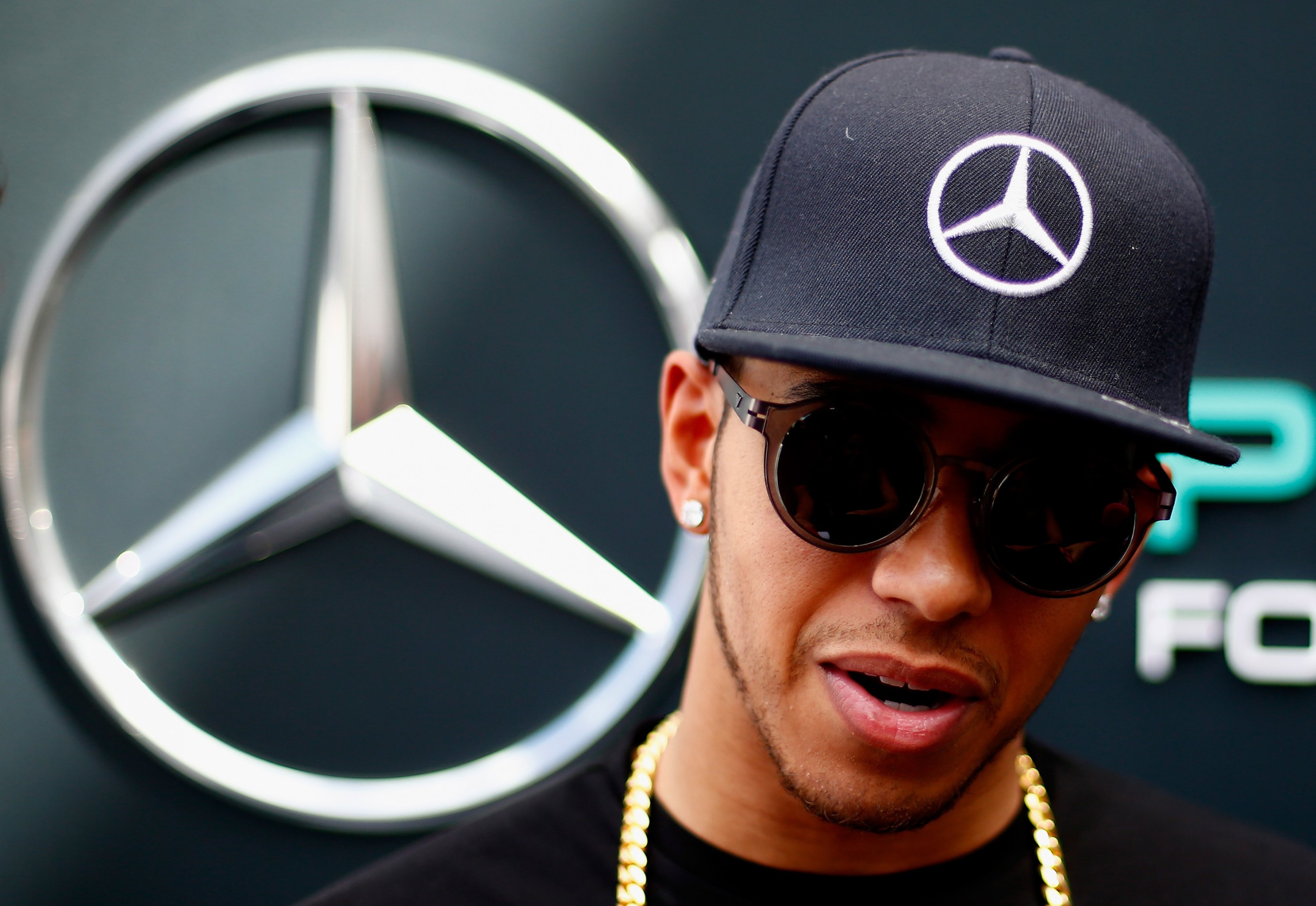 5 Ways Lewis Hamilton S New Mercedes Contract Could Affect F1 Driver Market Bleacher Report Latest News Videos And Highlights