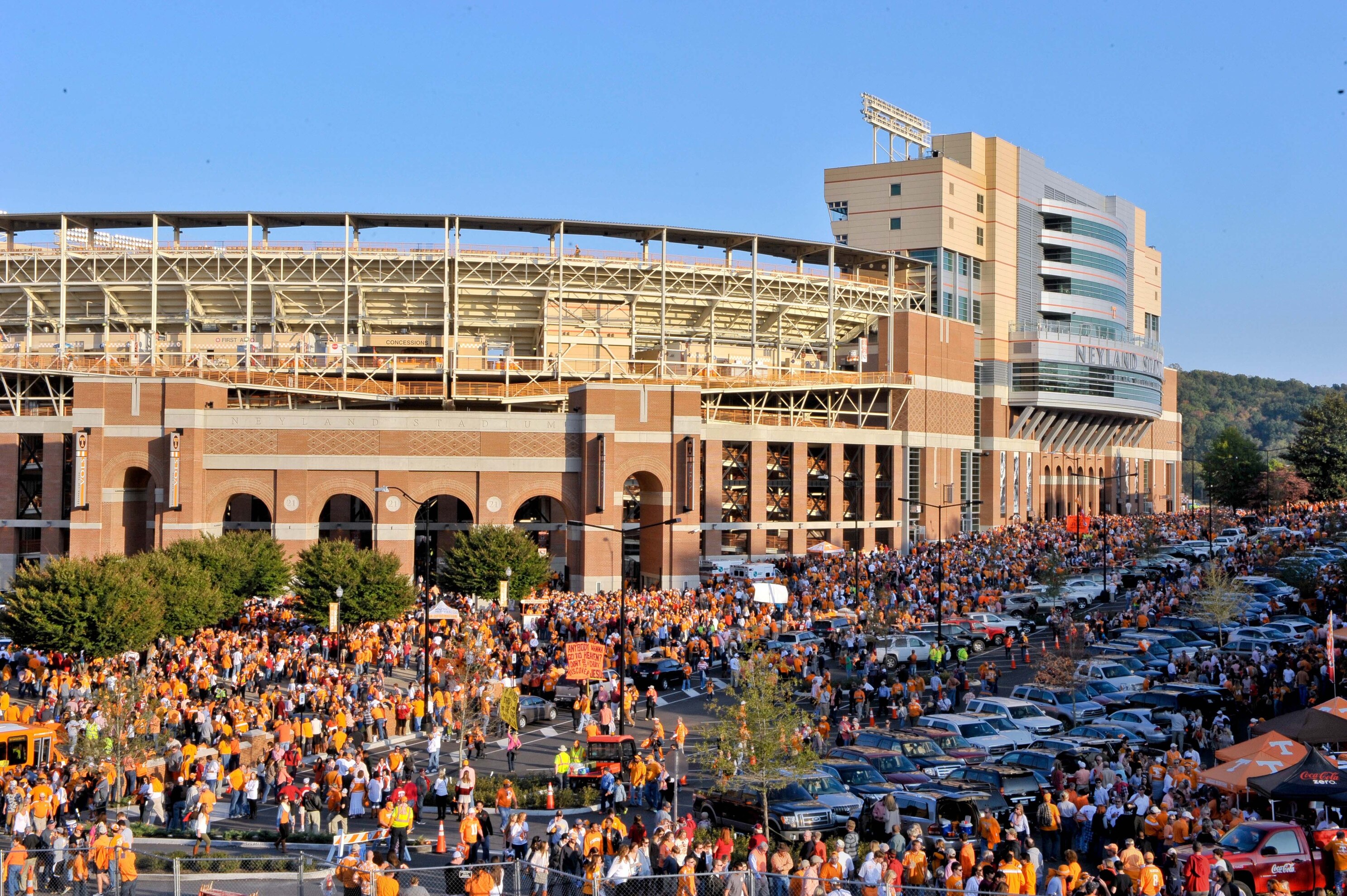 Power Ranking Top 25 College Football Stadiums Of 2015