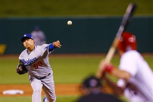 Los Angeles Dodgers prospect Julio Urias to have eye surgery, miss