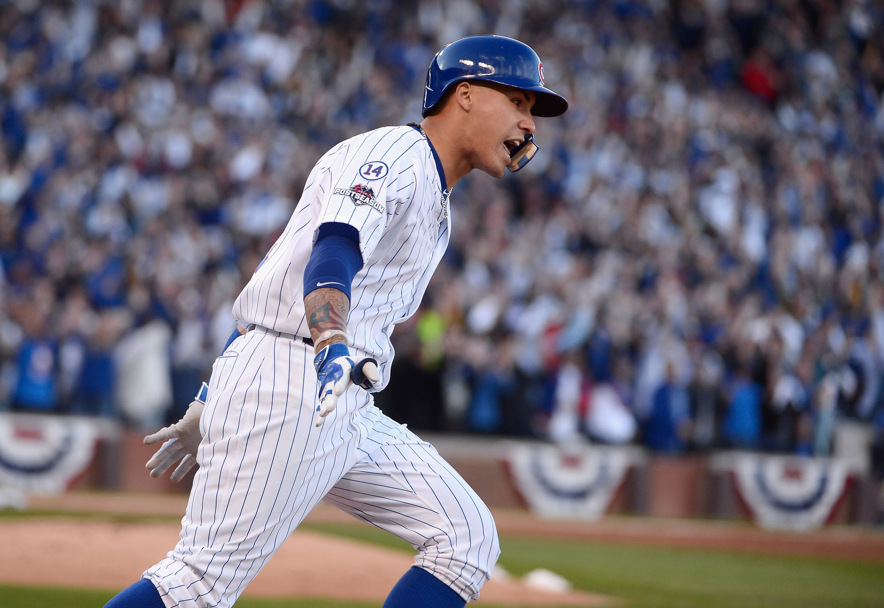 Starlin Castro Turns Incredible Double Play While Blowing a Bubble! -  Bleacher Nation