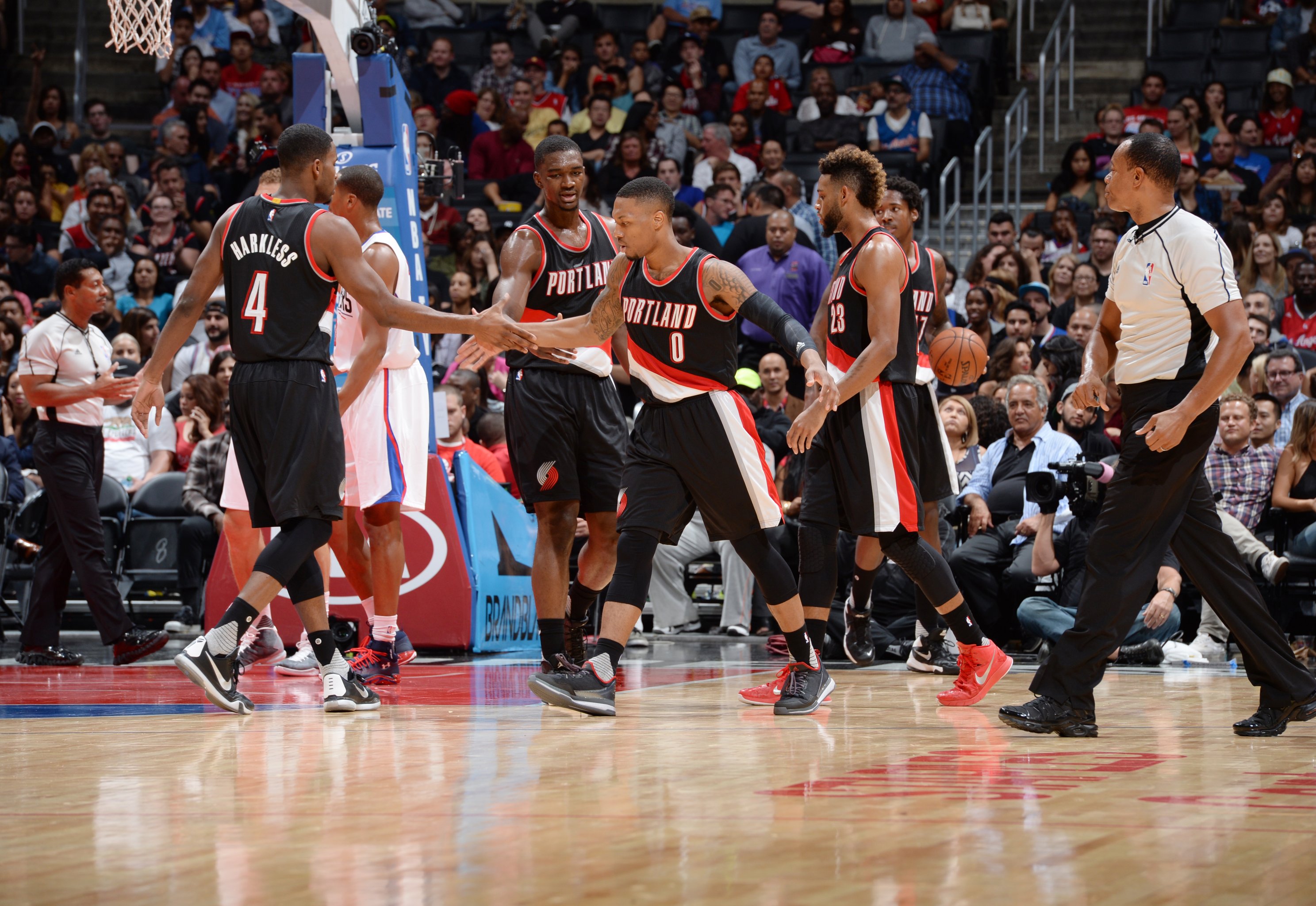 Watch: Blazers' Damian Lillard sports Stone Cold Steve Austin outfit before  game 