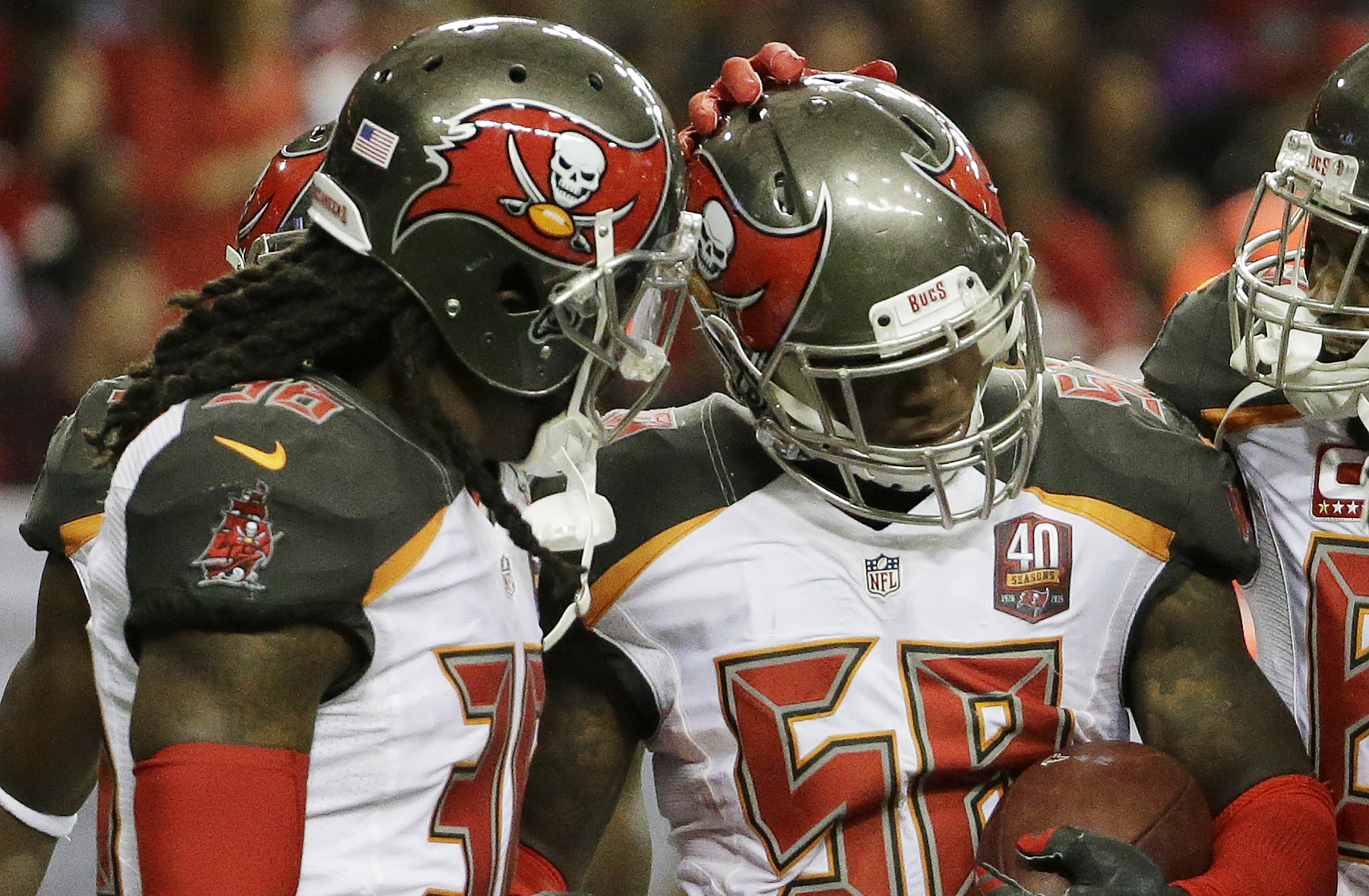 Kwon Alexander stars for Bucs after death of brother