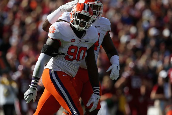 Carl Lawson: 5-Star DE Refusing to Talk About Commitment Is Bad News for  Auburn, News, Scores, Highlights, Stats, and Rumors