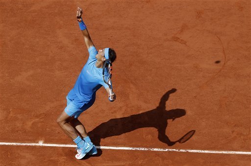 Roland Garros 2015 : Nadal et Wawrinka jouent avec leurs montres au poignet…
