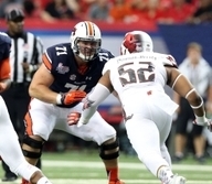 Auburn OG Braden Smith (left)