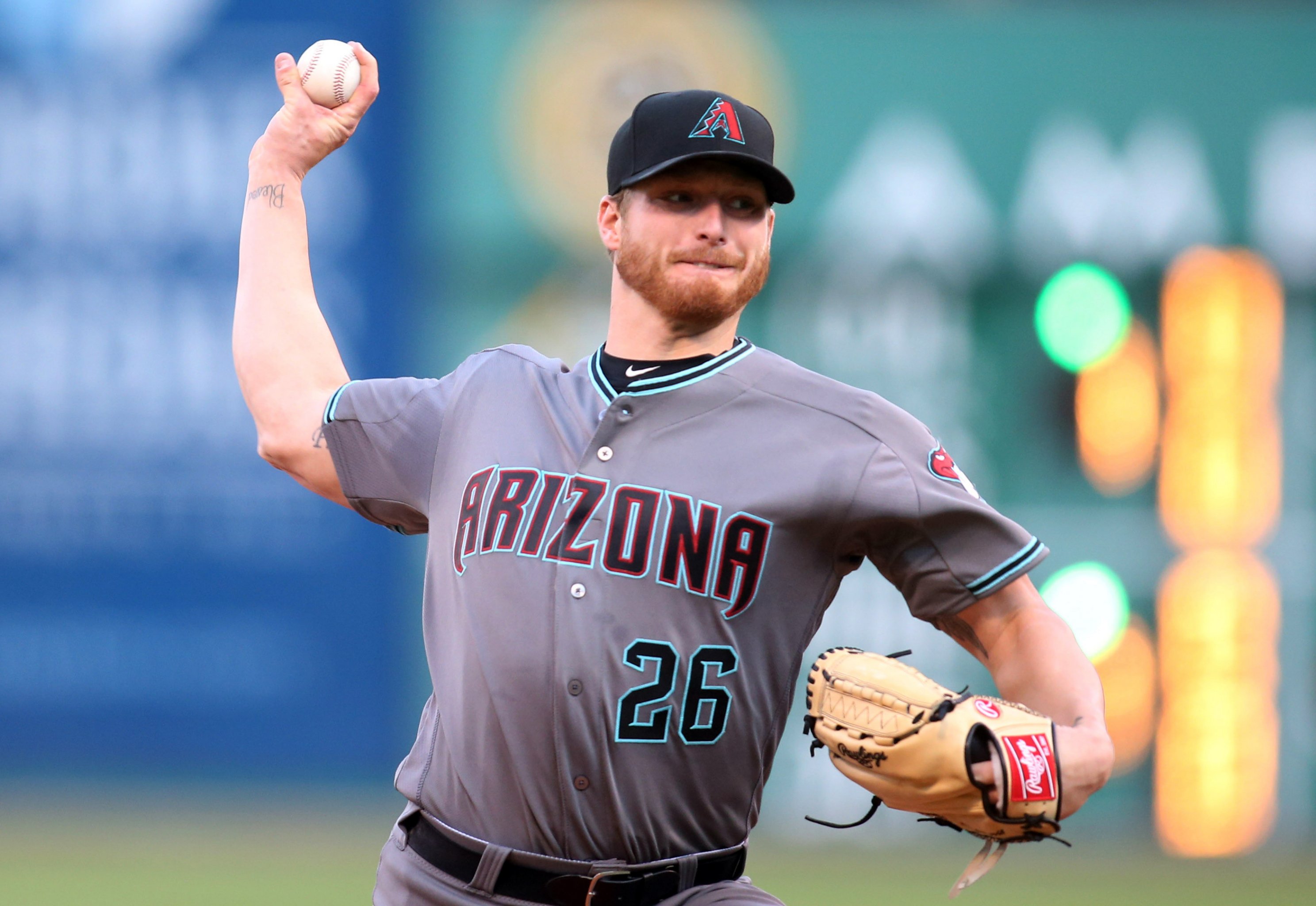 Dan Straily paces Marlins on mound, at plate in win over