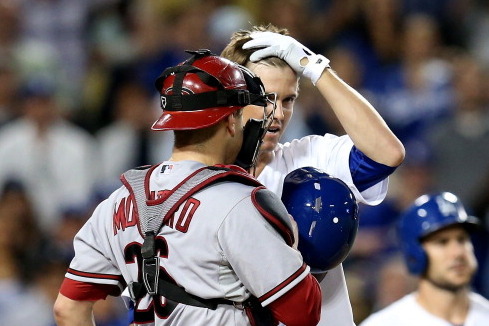 Zack Greinke Officially Signs 6-Year, $206.5 Million Contract With  Diamondbacks