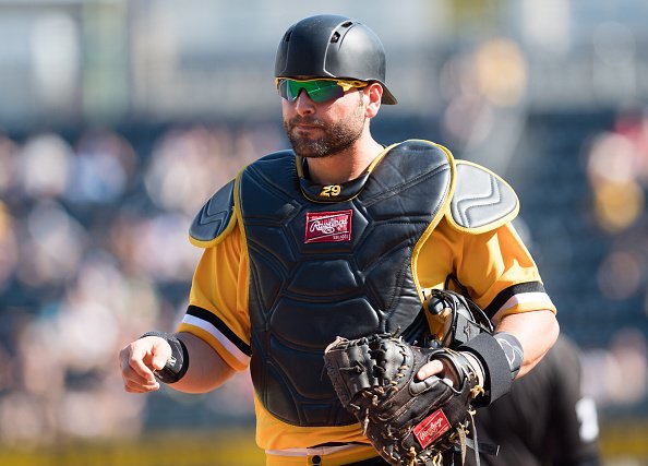 Pirates catcher Francisco Cervelli held out after getting hit in wrist