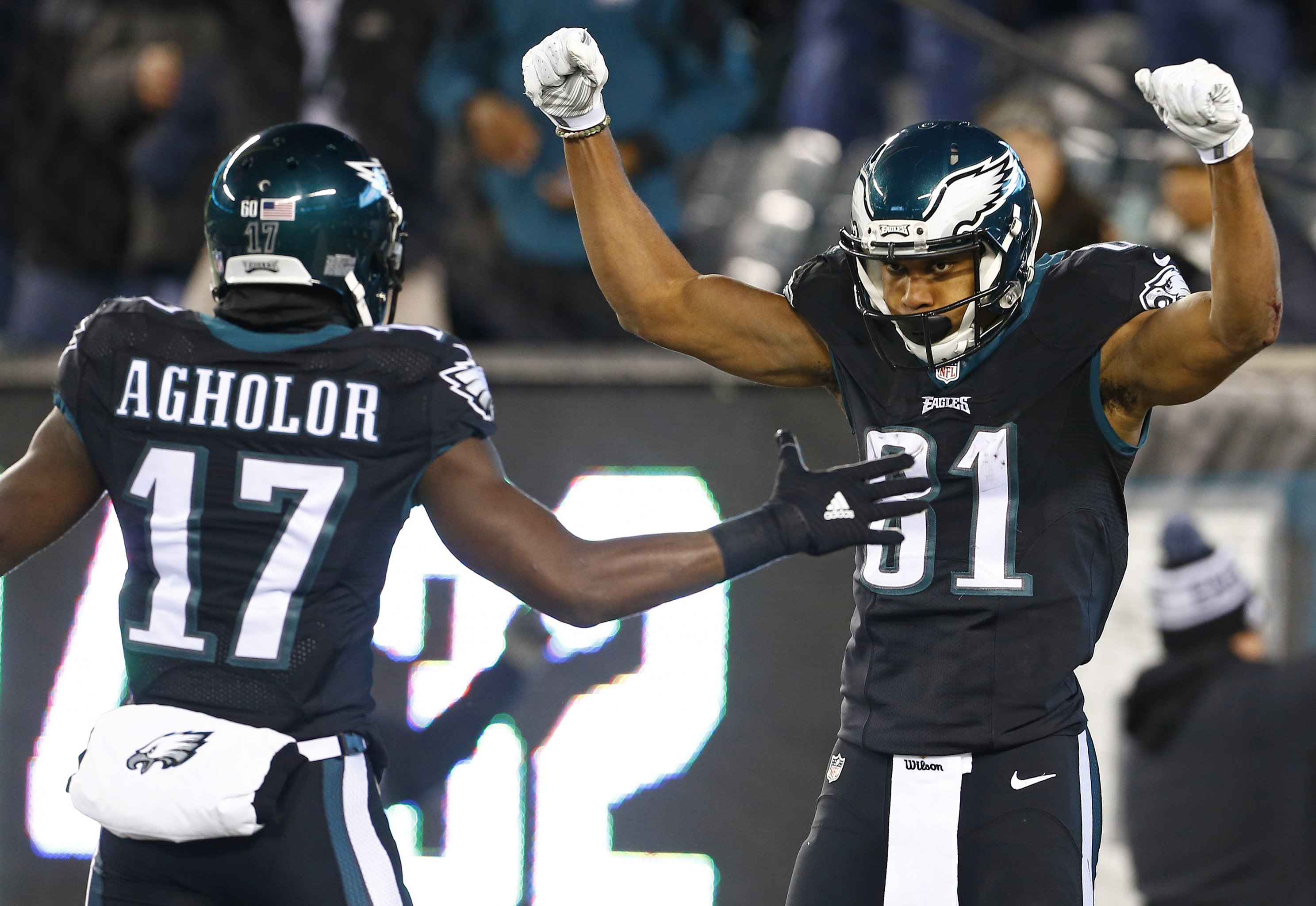 Kelce center of attention in offseason, center of Eagles run to